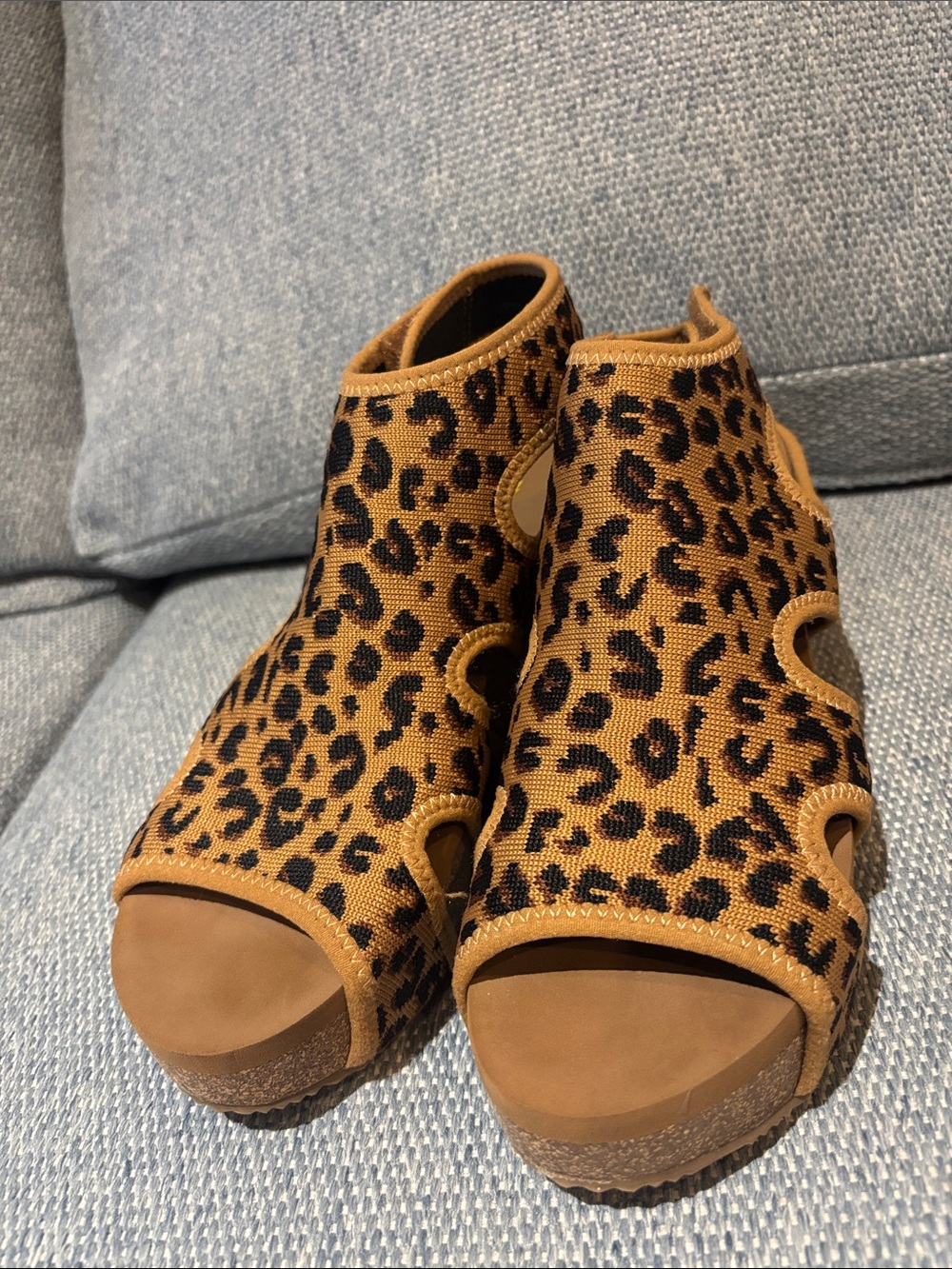 Volatile wedge sandals! Women’s 8 - Picture 2 of 7